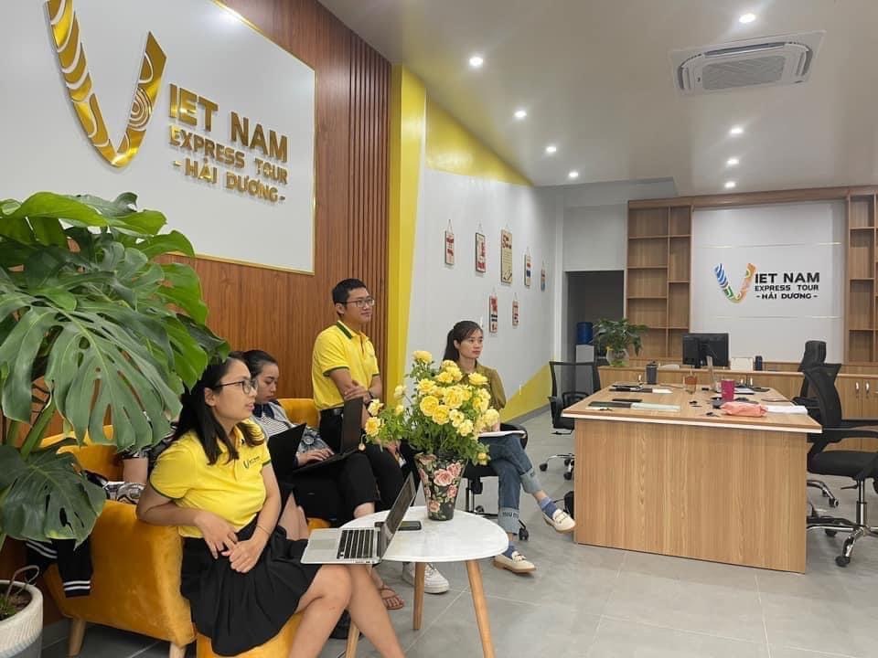 Không gian văn phòng chi nhánh Vietnam Express Tour Hải Dương